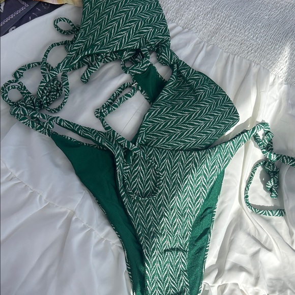 Green Patterned Bikini Set - Picture 1 of 1